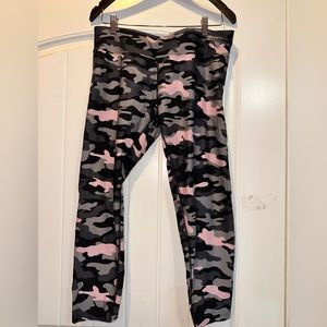 Calvin Klein workout/athletic pants. Size xl.